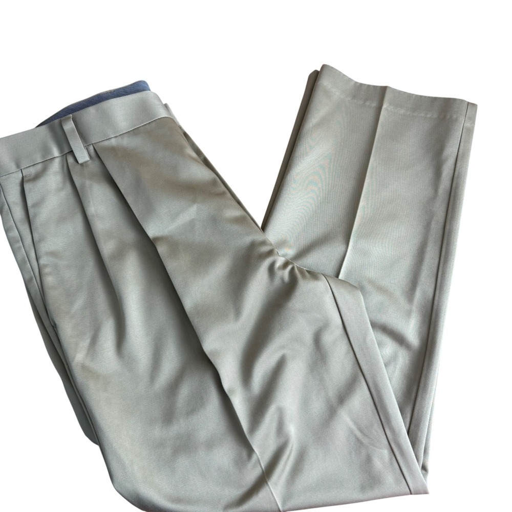 Dockers Mens Khaki Classic Fit‎ Pleated Pants 36x30 Cotton D3 Straight Leg